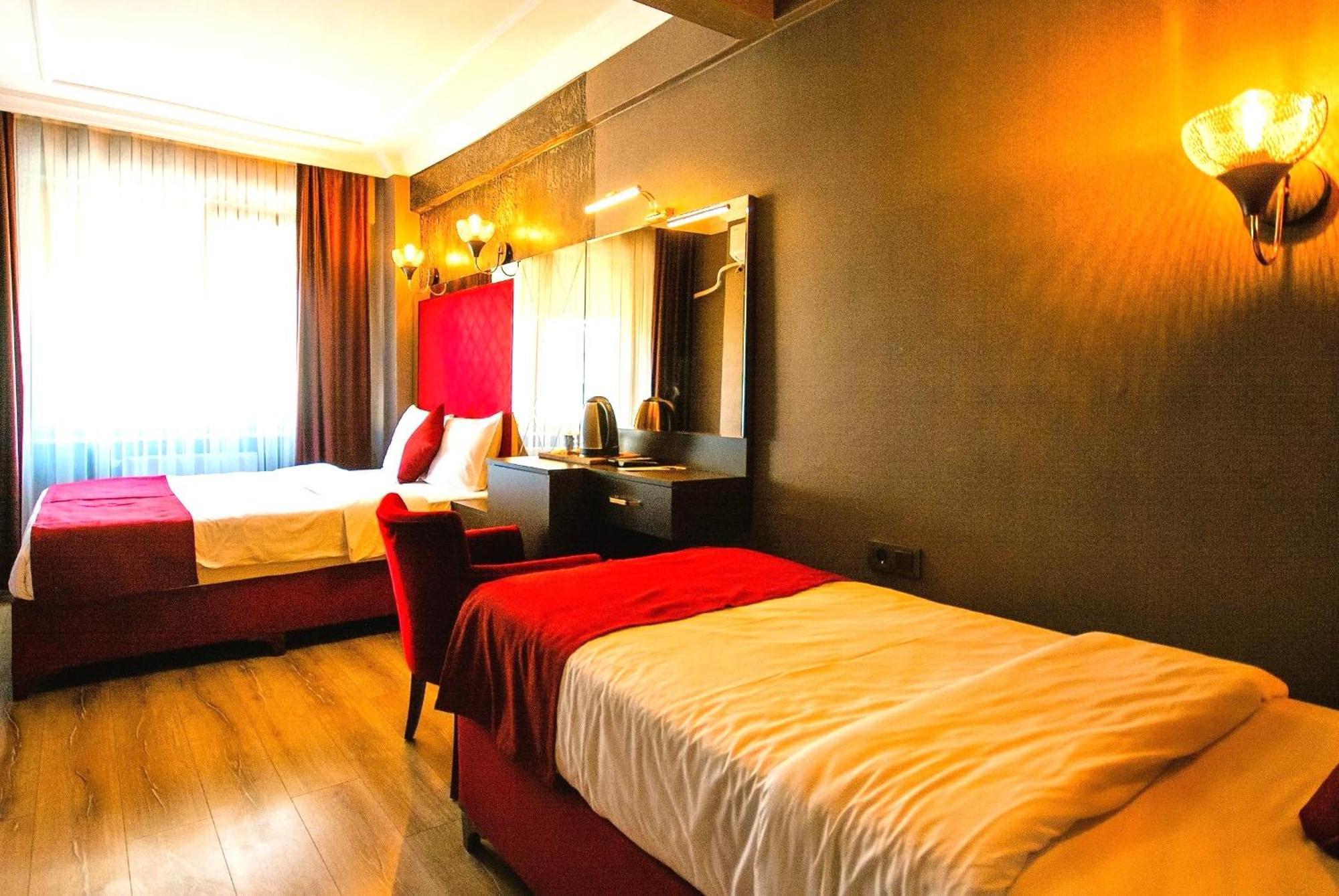 Atesde Dustu Salvara Hotel Istanbul Exterior foto