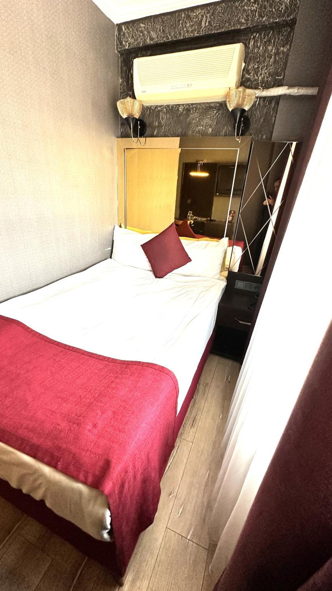 Atesde Dustu Salvara Hotel Istanbul Exterior foto